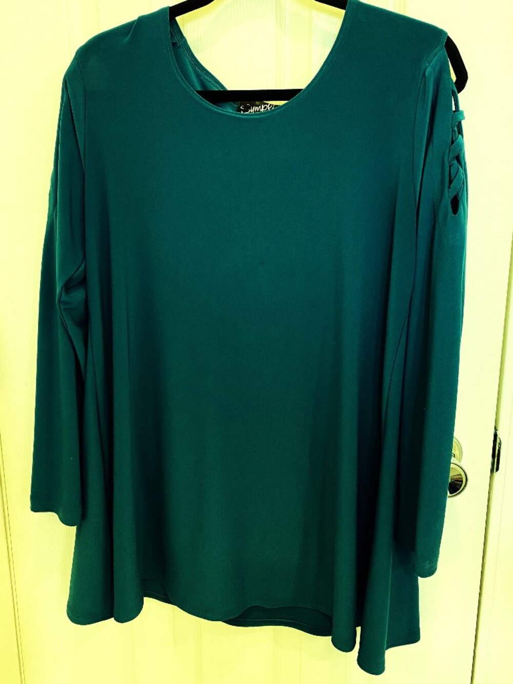 Sympli Teal Top